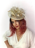 3505. Шляпка из синамей с вуалью Моника. Айвори 3505 - фото 24807